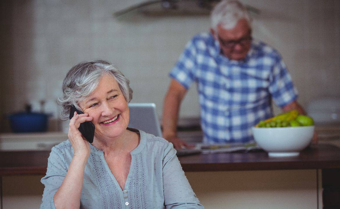Telefonáljon könnyedén Telefonáljon könnyedén