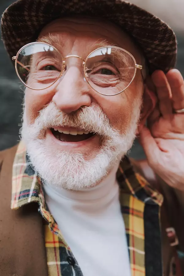 HALLÁSVESZTÉS · A Hallásromlás Végső Stádiuma HALLÁSVESZTÉS · A Hallásromlás Végső Stádiuma