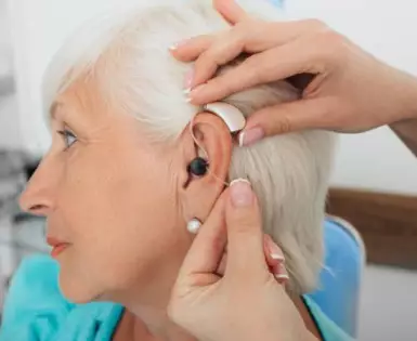 Tévhitek a hallókészülék viseléssel kapcsolatban