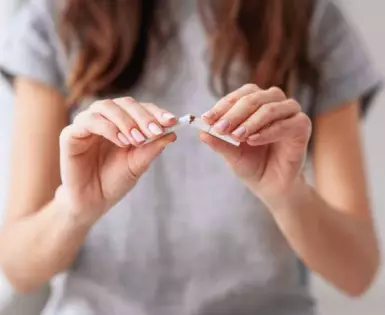 A dohányzás hallásunkra is káros?