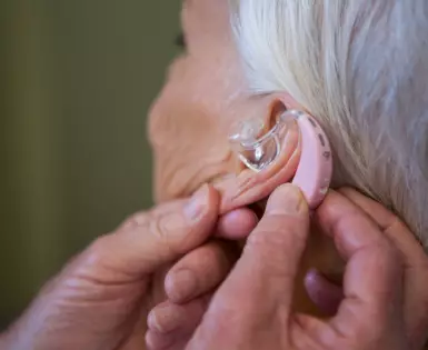 Hallókészülék vs. Halláserősítő 